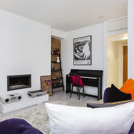 Veeve - Sophisticated Soho Apartment Londýn Exteriér fotografie